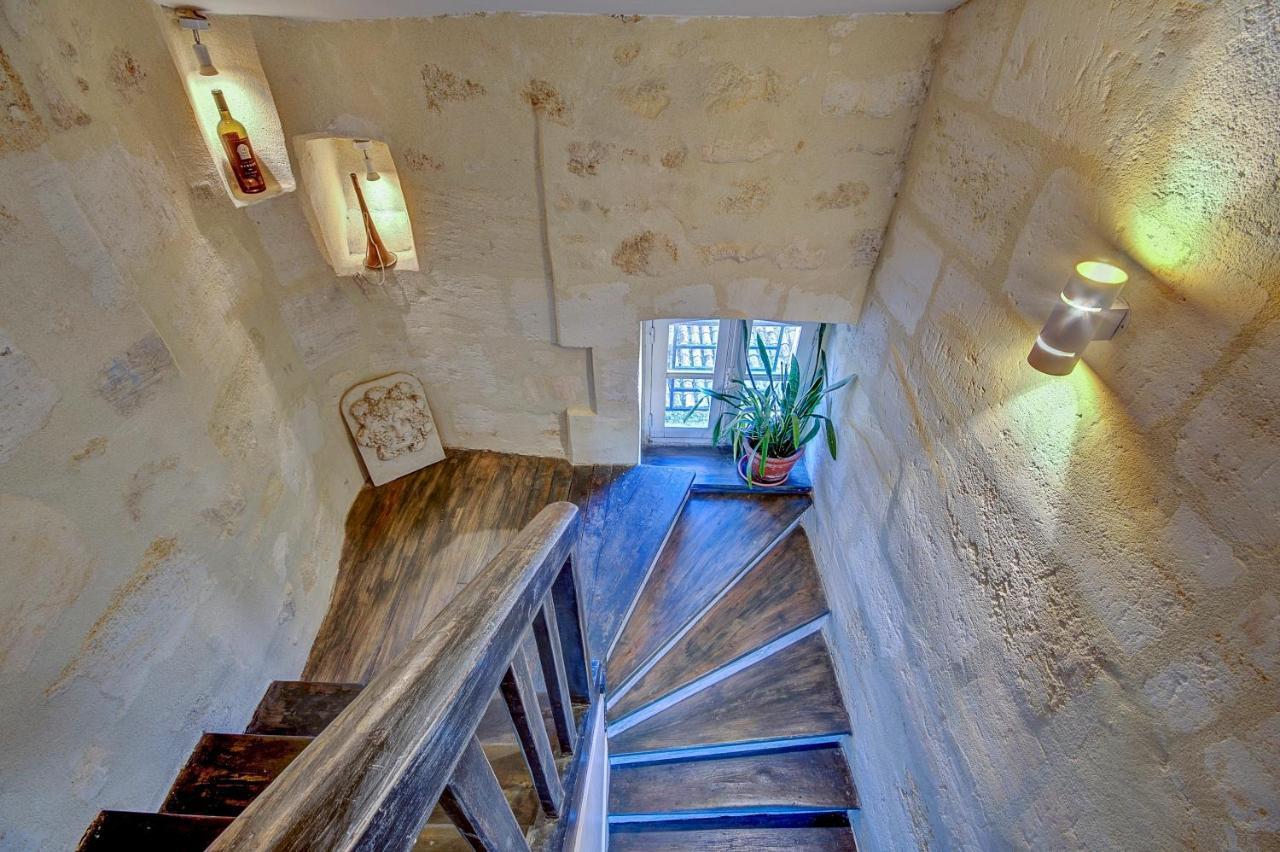 Le Secret De Bacchus By Cocoonr Apartment Bordeaux Exterior photo